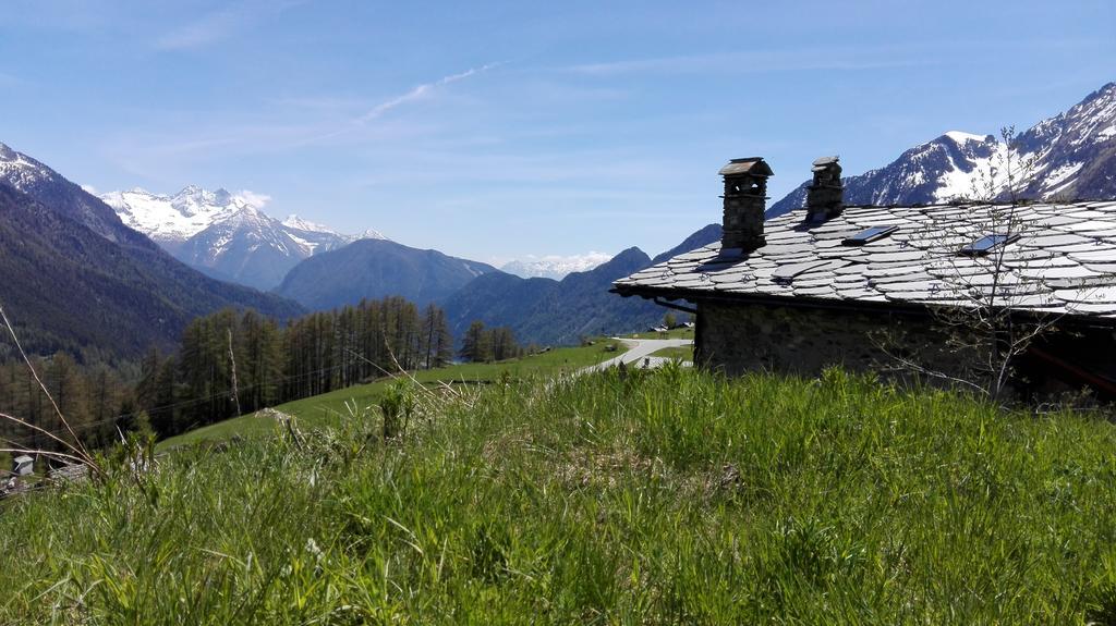 Hotel L' Aiglon Champoluc Exterior photo